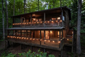 Secluded Sunrise Ridge-10 Min From Blue Ridge, King Beds, Hot Tub, 2 Porches, Fireplace Wood Burning, Mountain View, Cozy